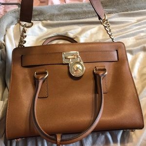 never used MK purse!!